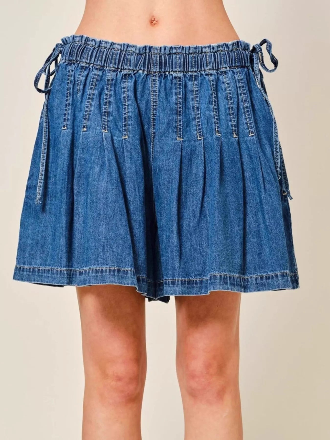 Pleated Elastic Waist Denim Shorts
