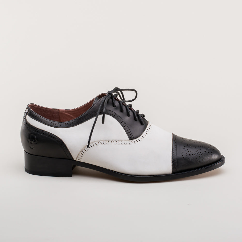American Duchess Dandy Men's Vintage Cap Toe Oxfords (Black/White) — lifestyle context