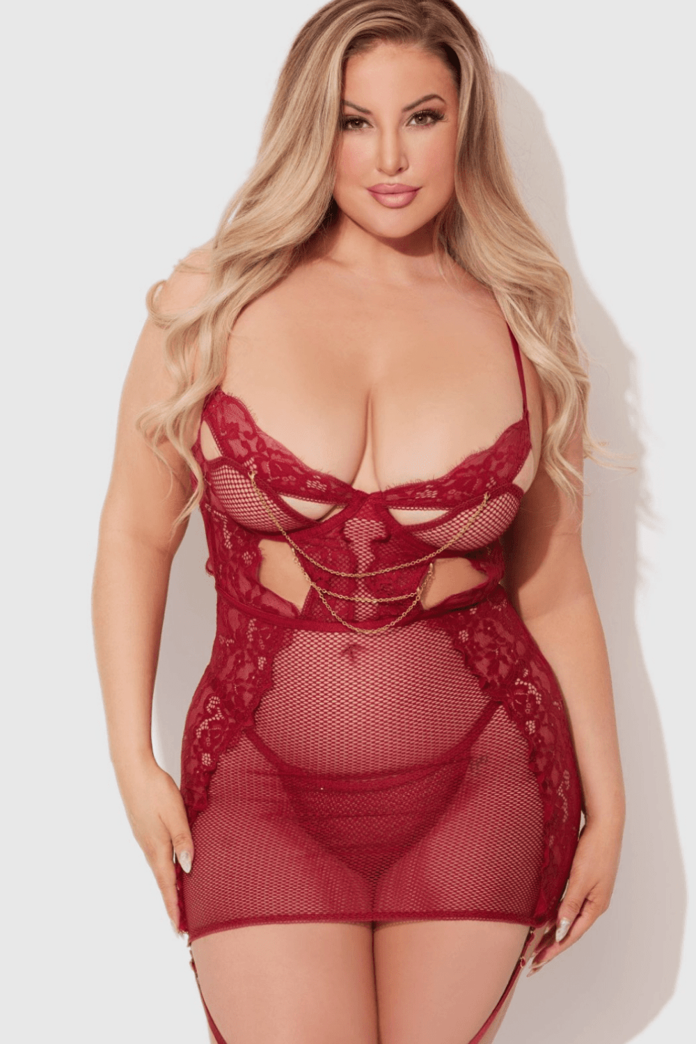 DEZI CURVY LACE & CHAIN CHEMISE LINGERIE SET IN PLUS SiZE