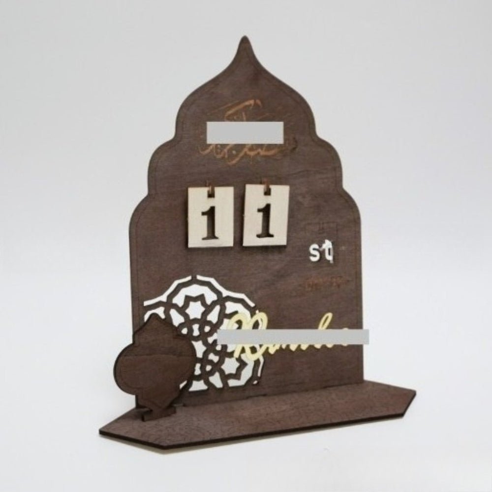 Mariam's Collection DIY Wooden Star & Moon Countdown Calendar (MAC337） — lifestyle worn / used context
