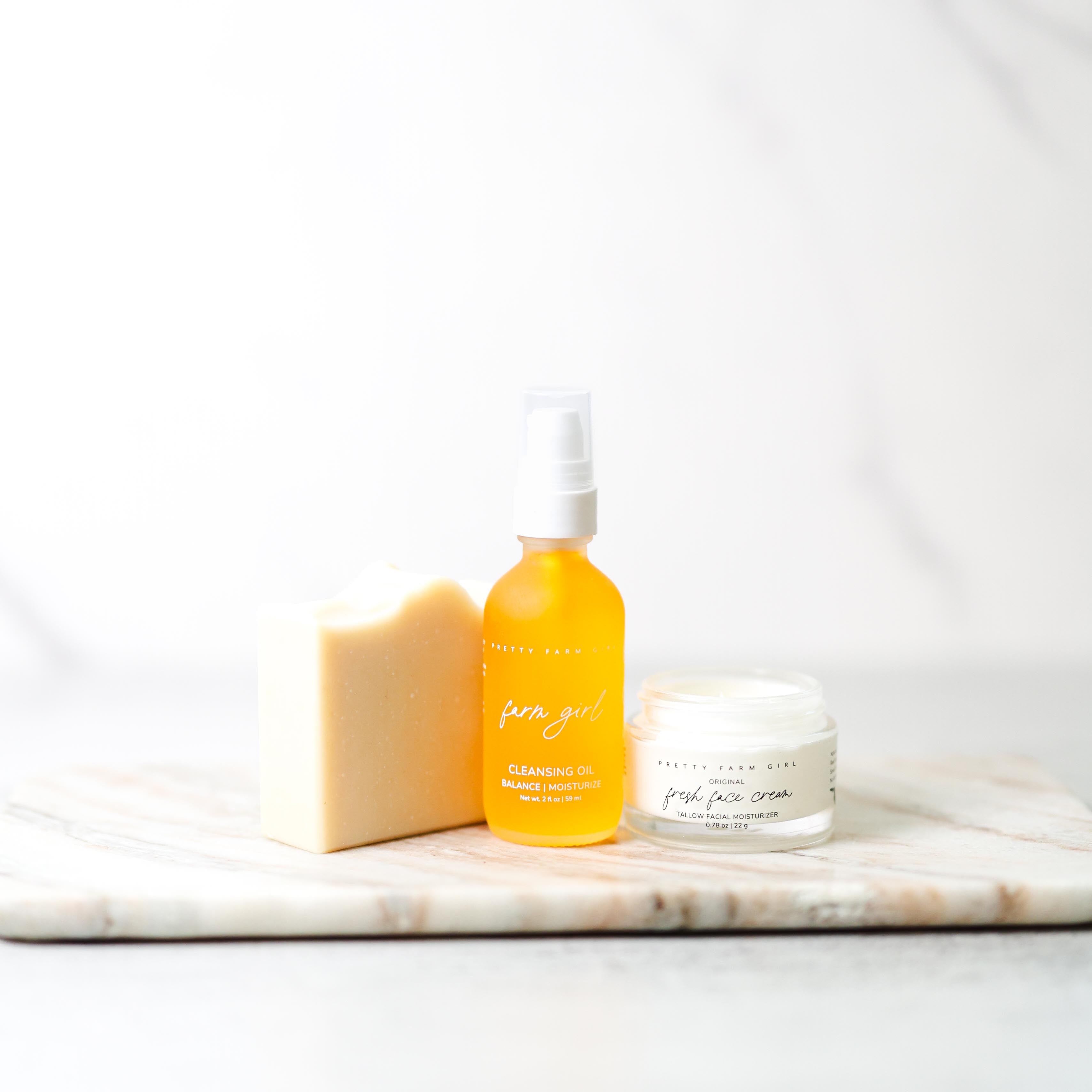 Pretty farm girl Double Cleansing Kit: Anti-Aging — detail close-up