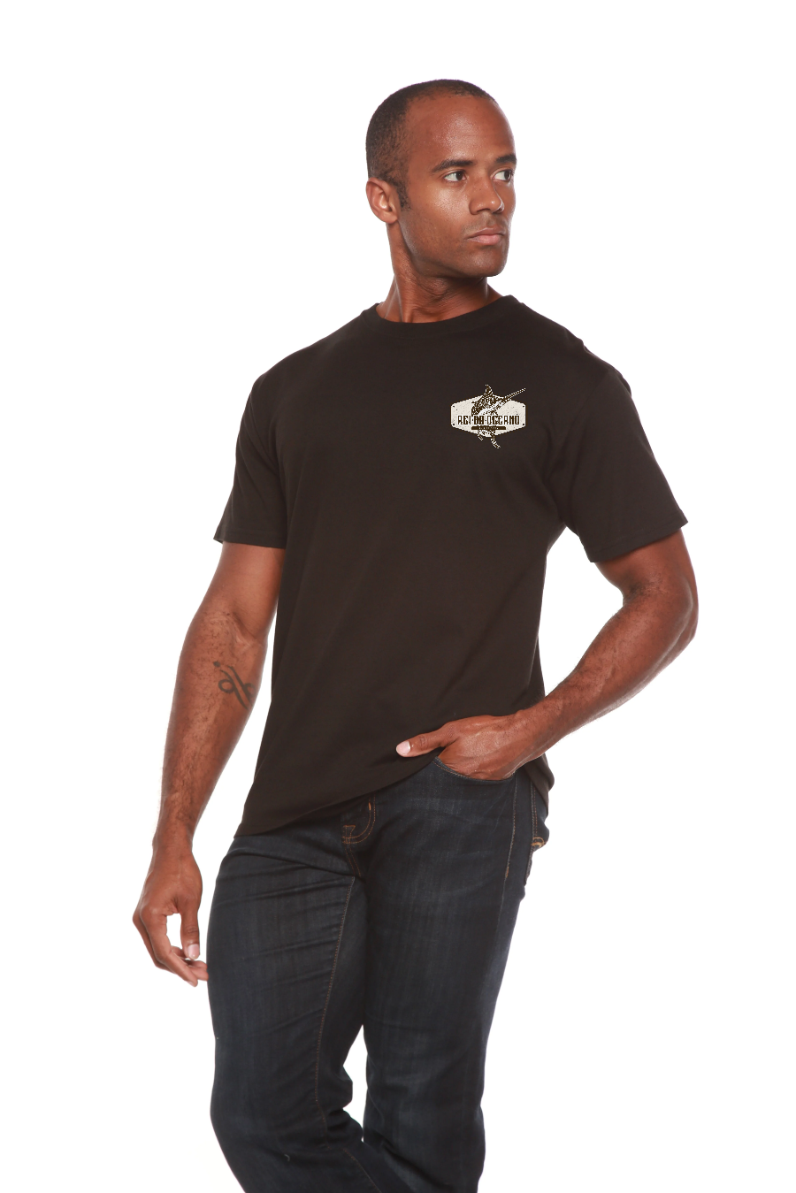 Spun Bamboo Rei do Oceano Men's Bamboo Short Sleeve Graphic T-Shirt — lifestyle context