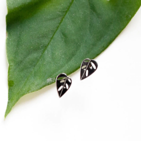 Monstera Adansonii Metal Stud Earrings – Plant Dosage LLC, view 4