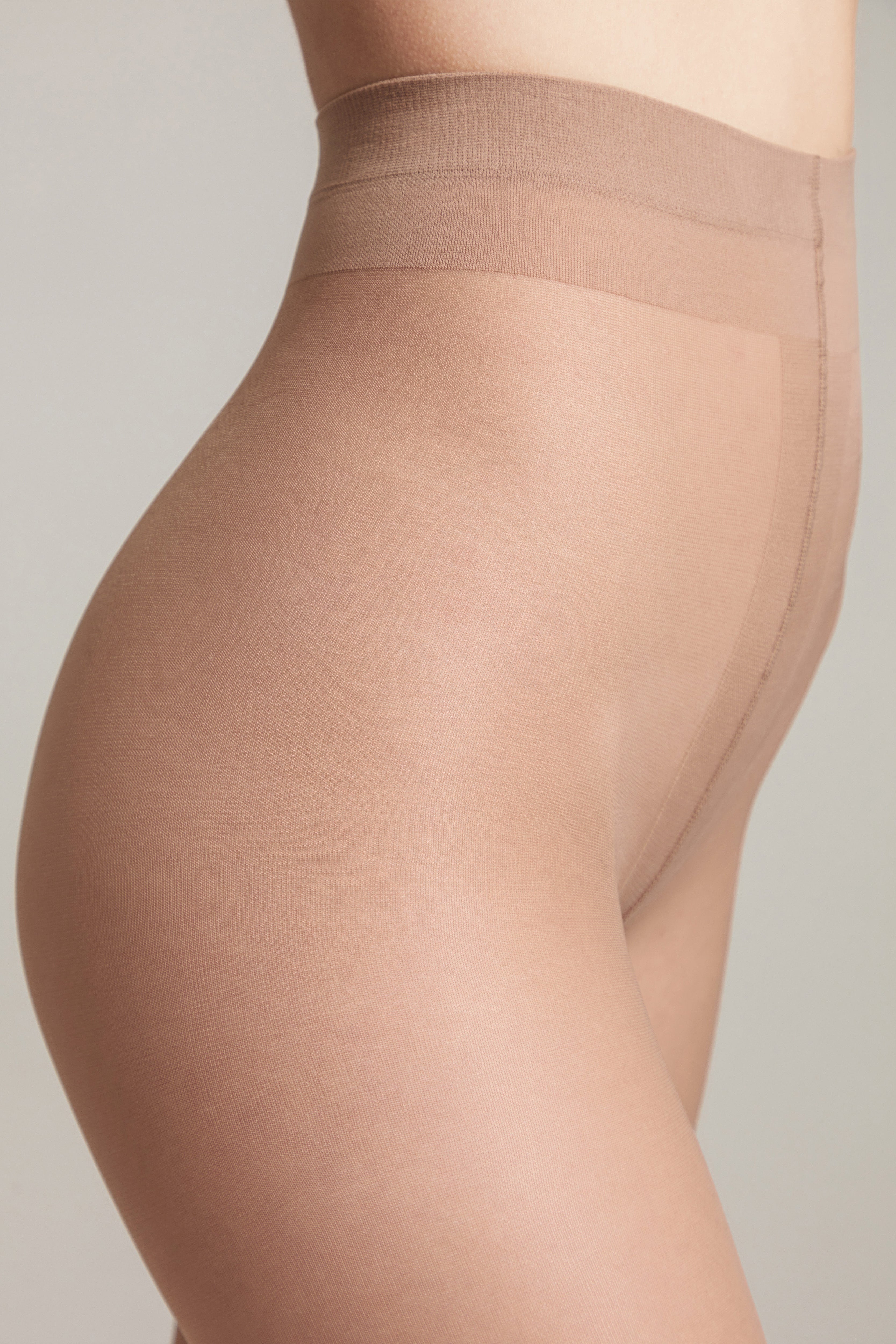 TheRanok.com Tights Conte Dress Code 40 Den - Second Skin Effect — lifestyle context