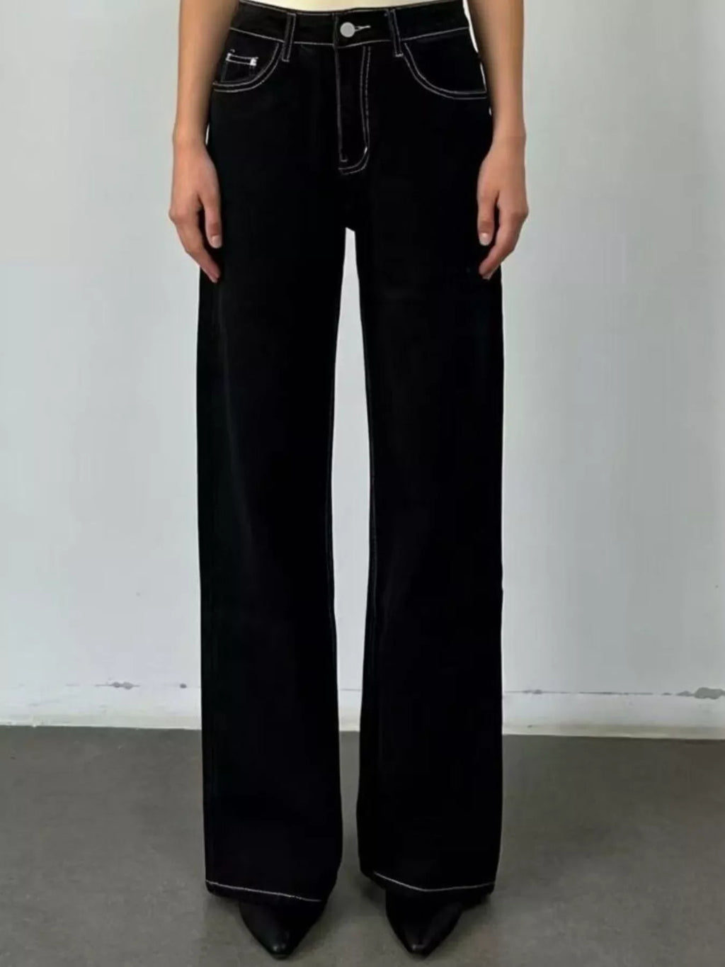 Wide Leg Washed Jeans