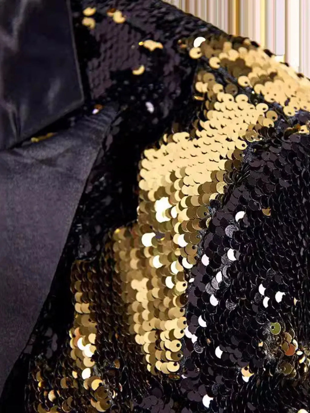 Men's Sequin Long Sleeve Tuxedo Blazer
