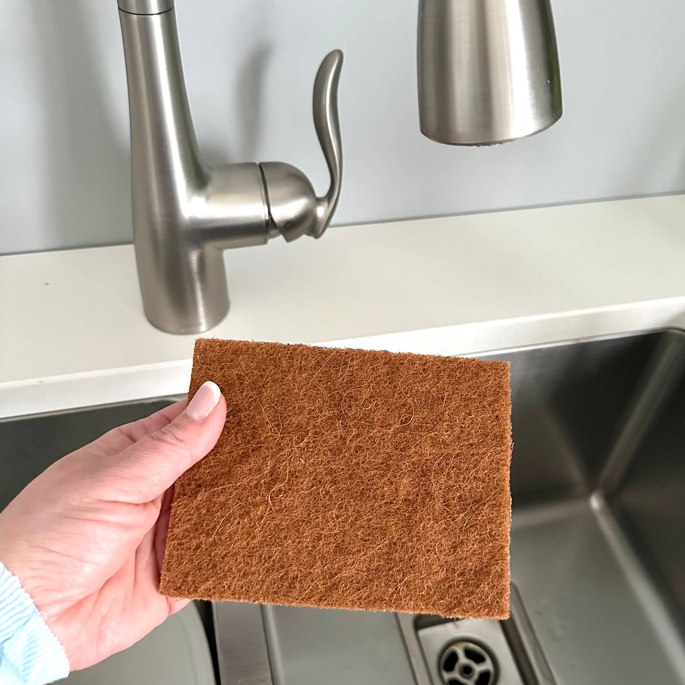 WONENA EcoFreax Plant Based Coconut Fibers Scouring Biodegradable Pads — main product shot