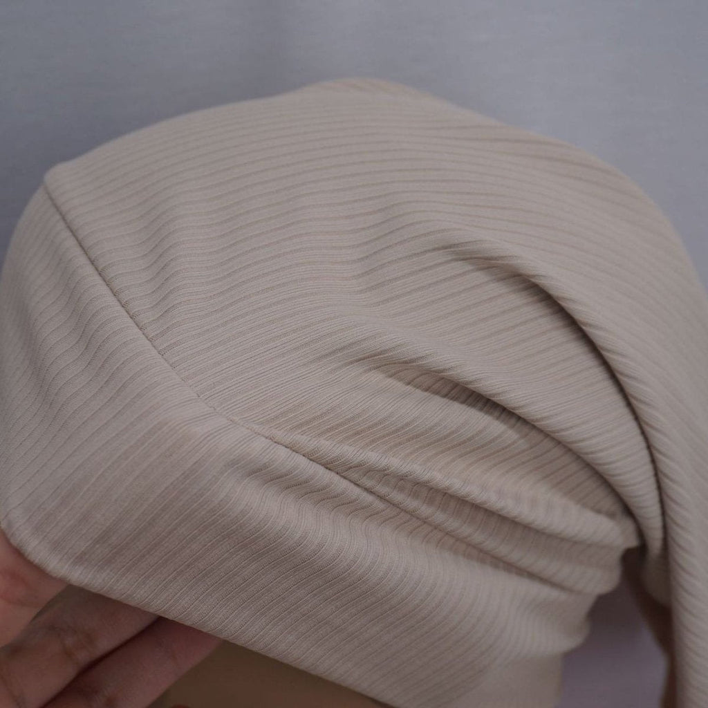 Mariam's Collection Elastic Ribbed Versatile Underscarf‌ (MH192) — comparison shot