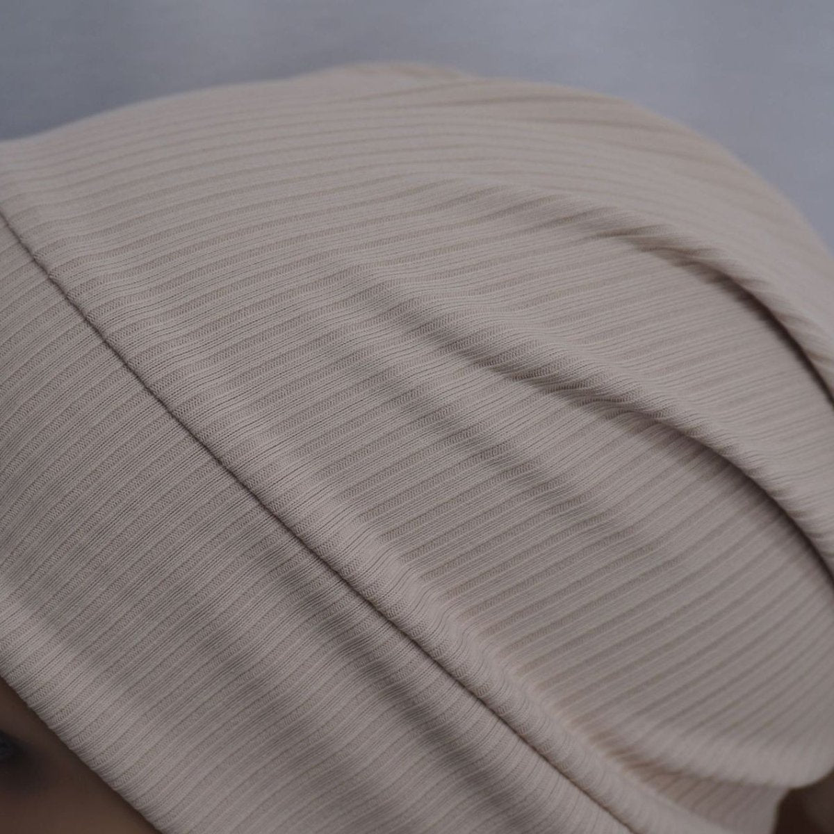 Mariam's Collection Mariam's Collection Elastic Ribbed Versatile Underscarf‌ (MH192) — detail shot 10