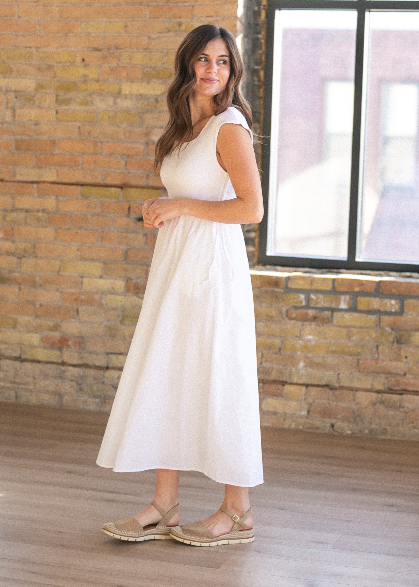 Inherit Co. Eleanor White A-line Maxi Dress — size reference