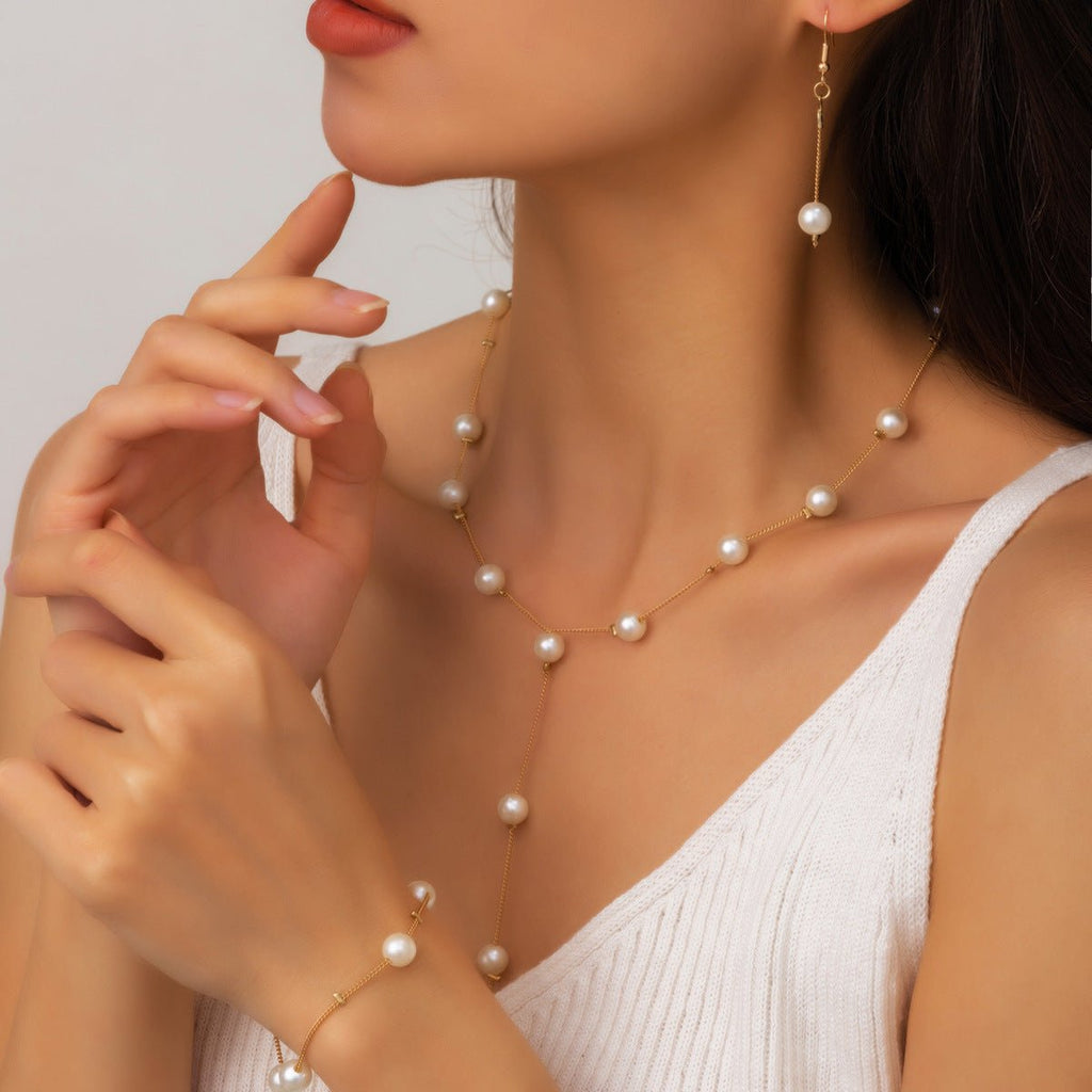 Mariam's Collection Elegance Pearl Earrings & Necklace Ensemble (MAC313) — detail shot 6