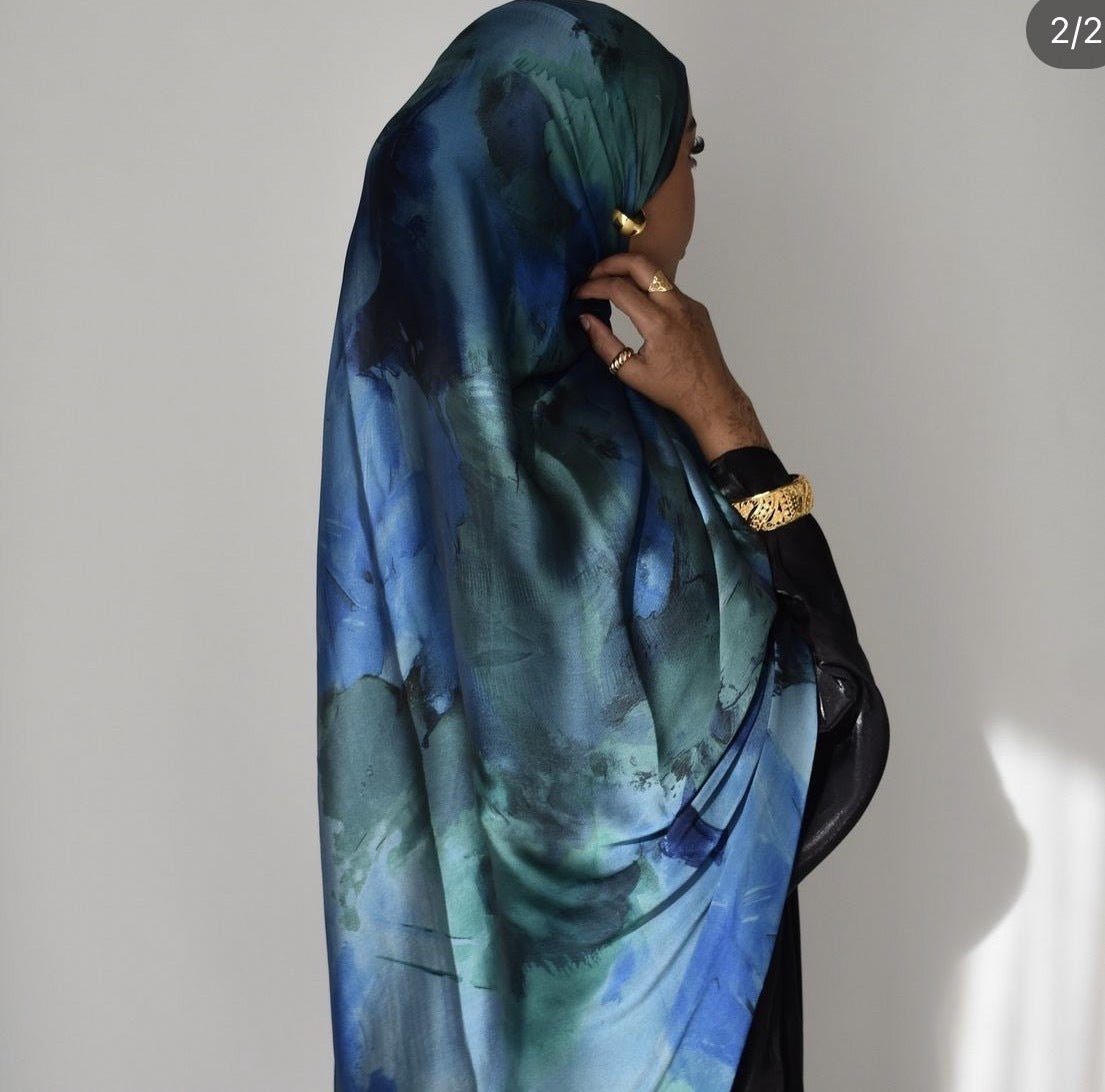 Mariam's Collection Mariam's Collection Elegance Satin Marble Print Hijab (MH172) — detail shot 8
