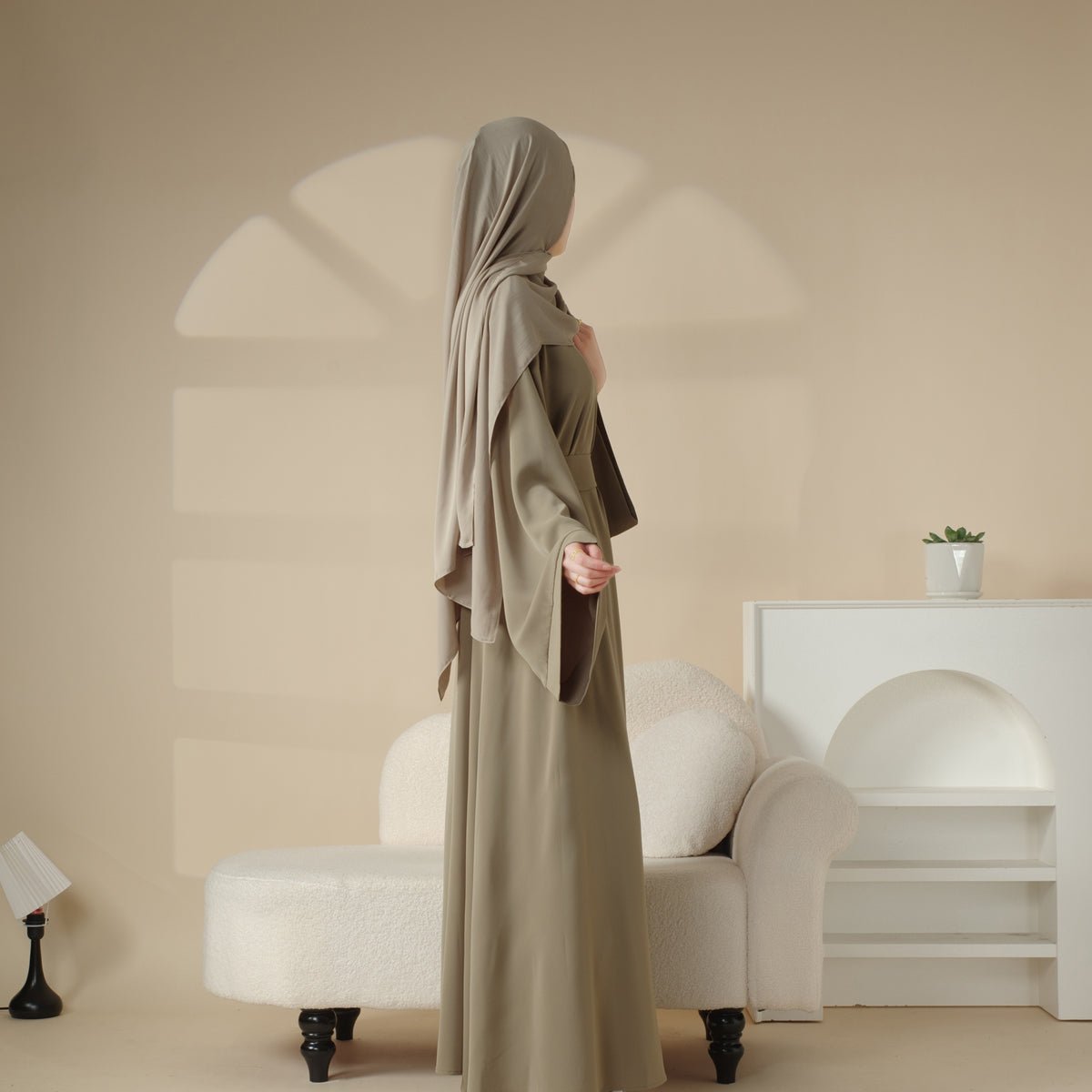 Mariam's Collection Elegant Solid Color Abaya For Muslimahs (MA036) — detail shot 9