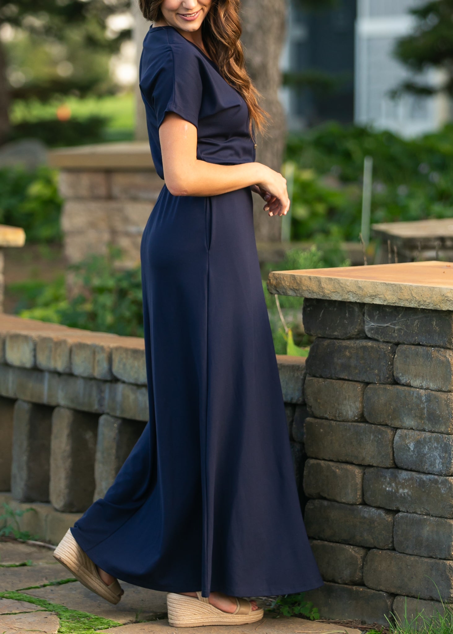 Inherit Co. Ella Navy Cinched Waist Maxi Dress — color detail