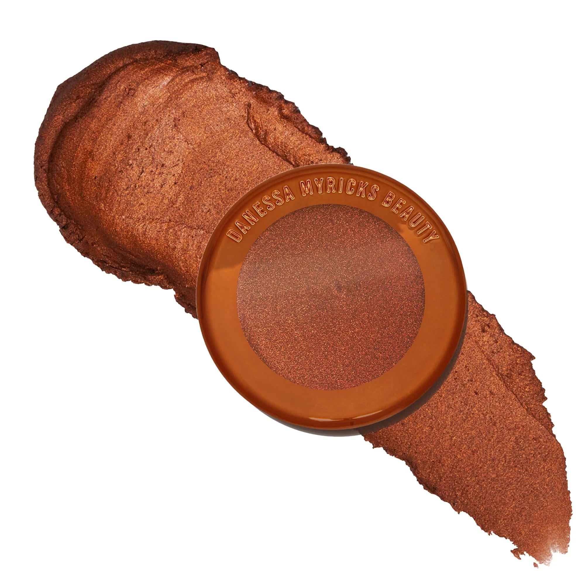 Danessa Myricks Beauty Yummy Skin Blurring Balm Powder Lowlighter: Soft Glow, Hydrating Vegan Highlighter for Radiant Complexion & Blurring Pores
