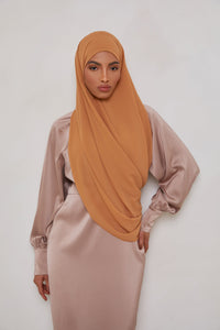 Essential Chiffon Hijab - Latte Veiled Collection 