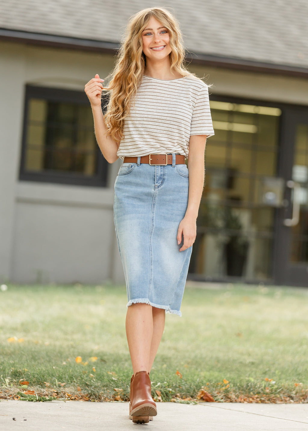 Inherit Co. Essential Linen Short Sleeve T-shirt - FINAL SALE — feature highlight