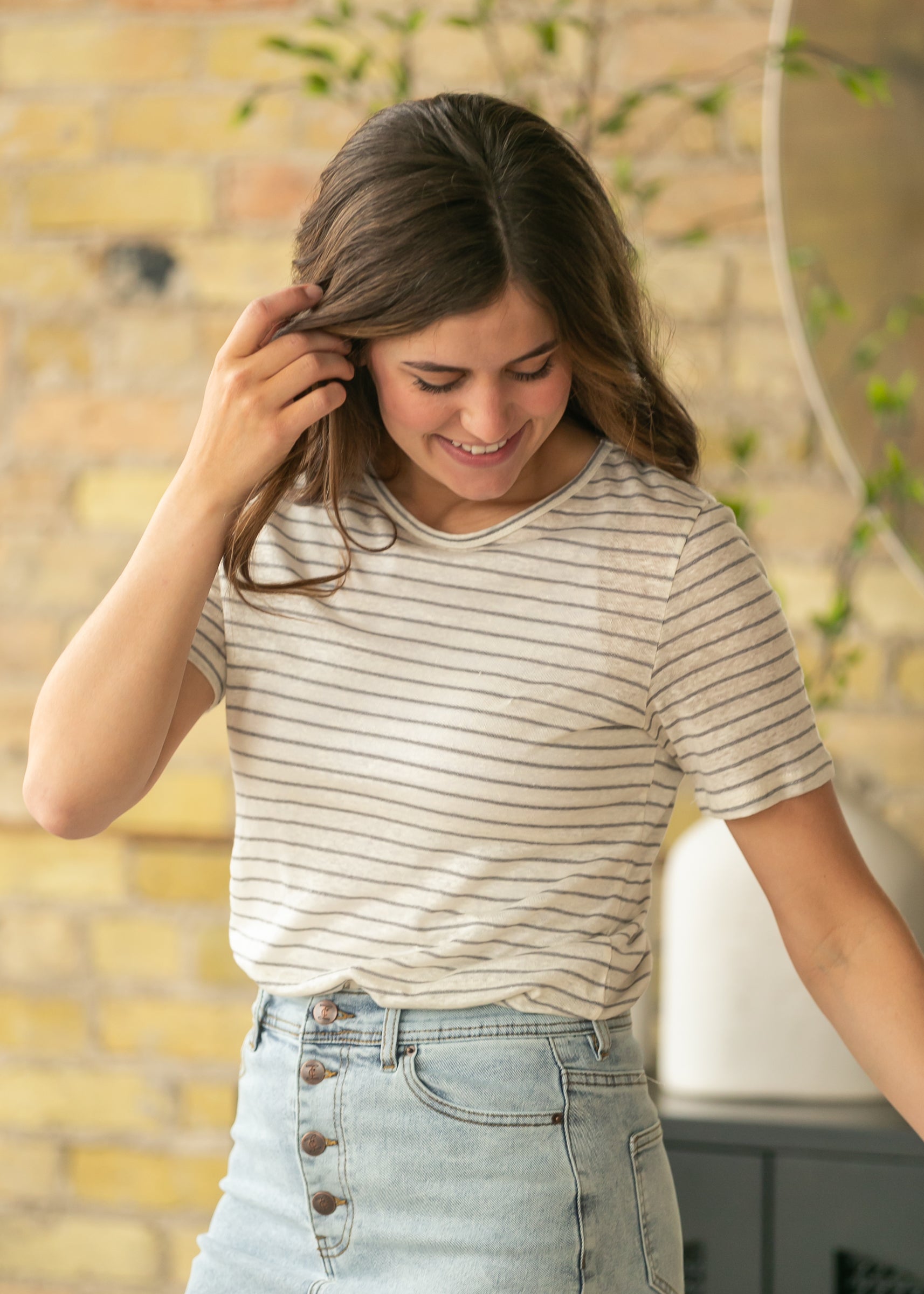 Inherit Co. Essential Linen Short Sleeve T-shirt - FINAL SALE — alternative angle