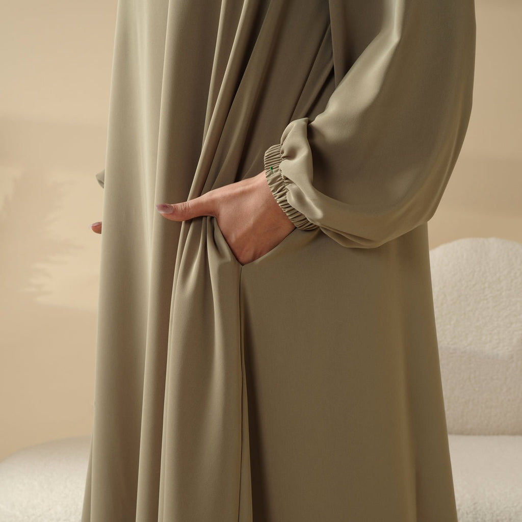 Mariam's Collection Essential Premium Versatile Pockets Umbrella Cut Abaya (MA113) — detail shot 8