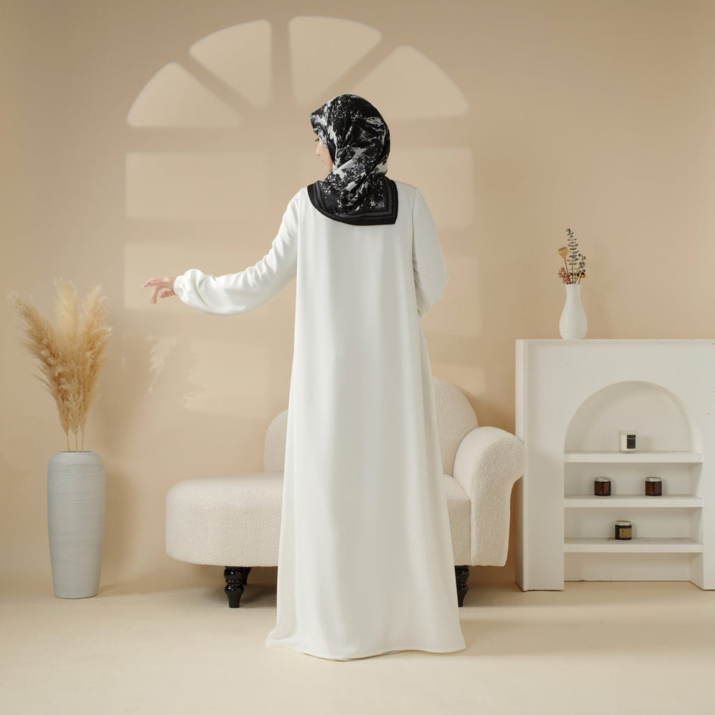 Mariam's Collection Essential Premium Versatile Pockets Umbrella Cut Abaya (MA113) — packaging