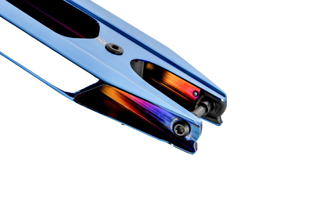 Ethic DTC Pandemonium V2 Scooter Deck 18.1″ (460mm) - Chrome Blue