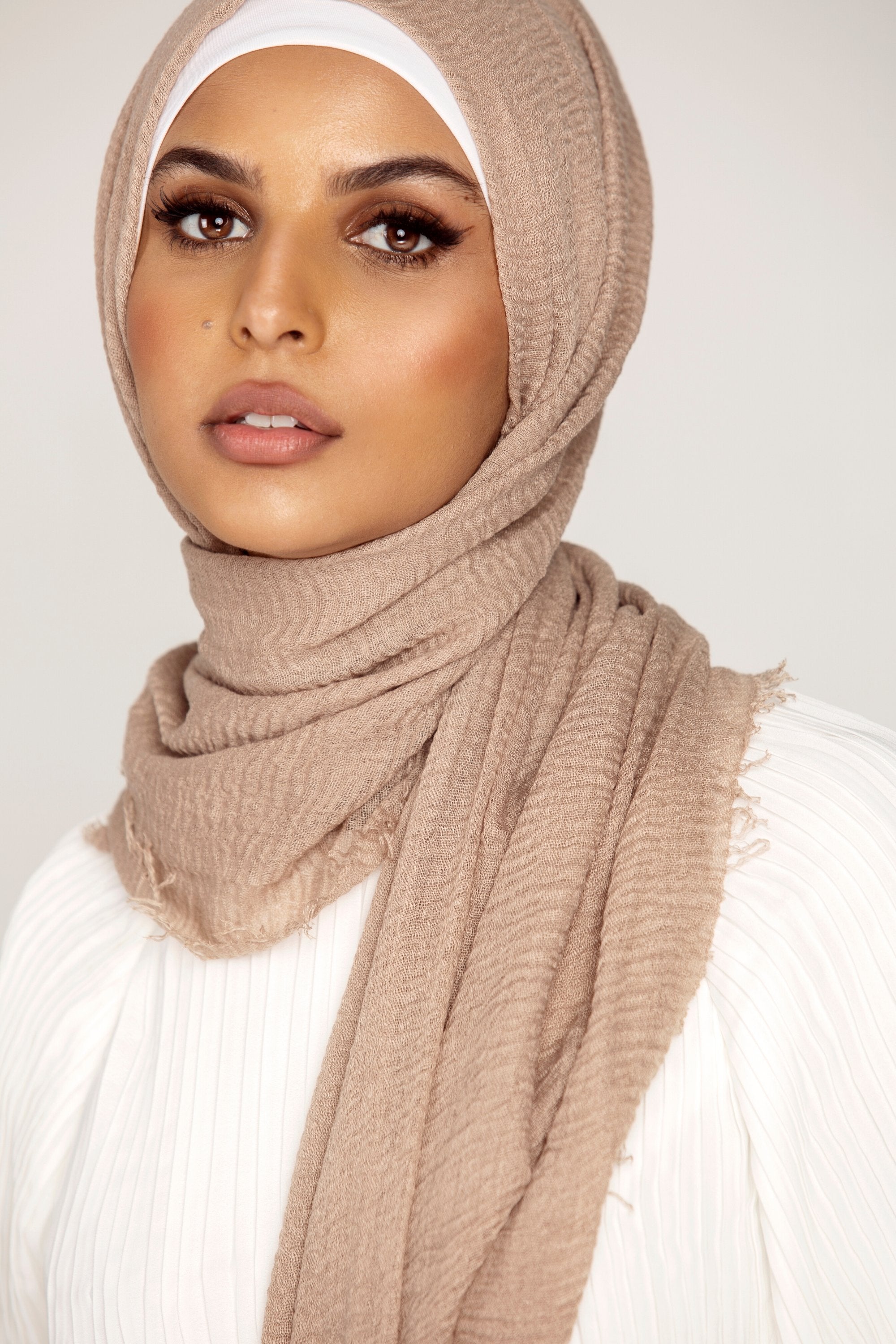Everyday Crinkle Hijab - Hazelnut