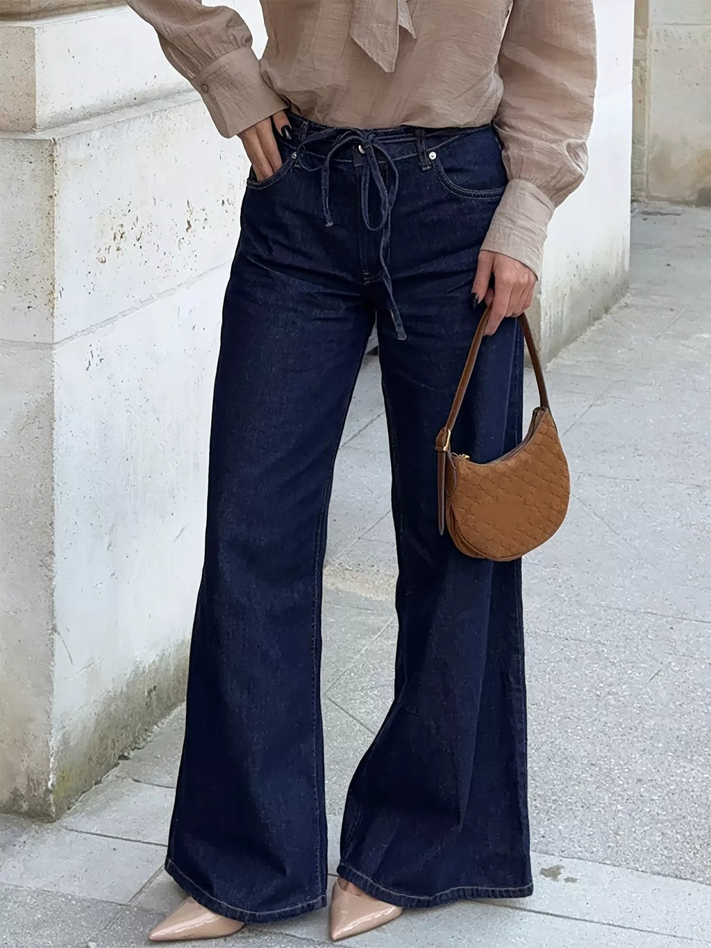 Tied Loose Fit Flare Jeans