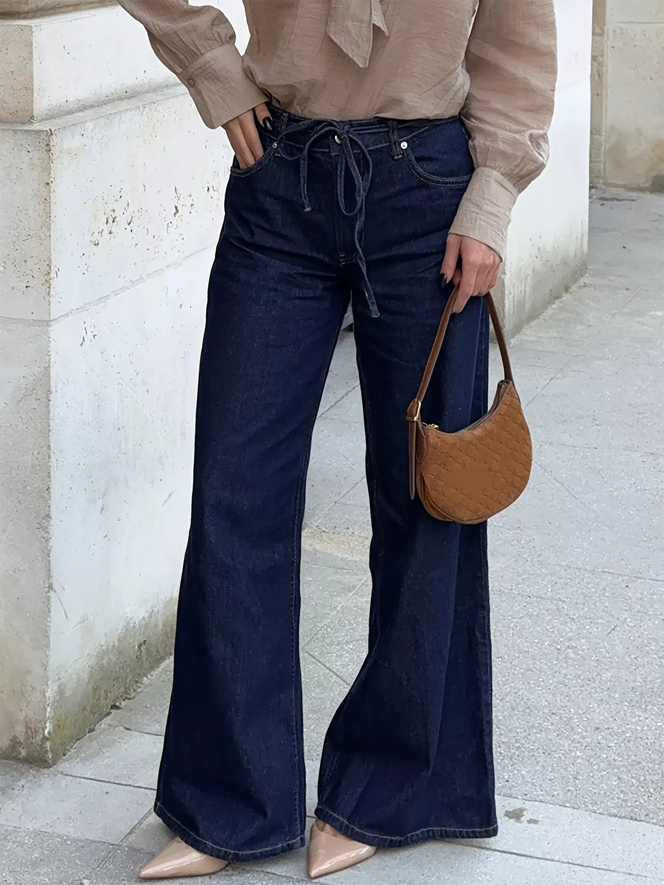 Tied Loose Fit Flare Jeans