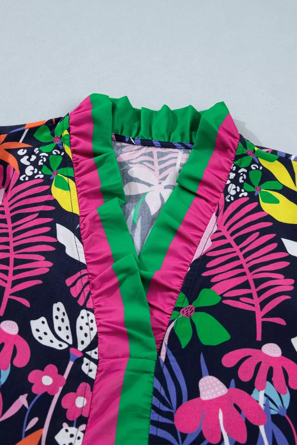 Floral Print Frilled Contrast Striped Trim V Neck Short Sleeve Blouse