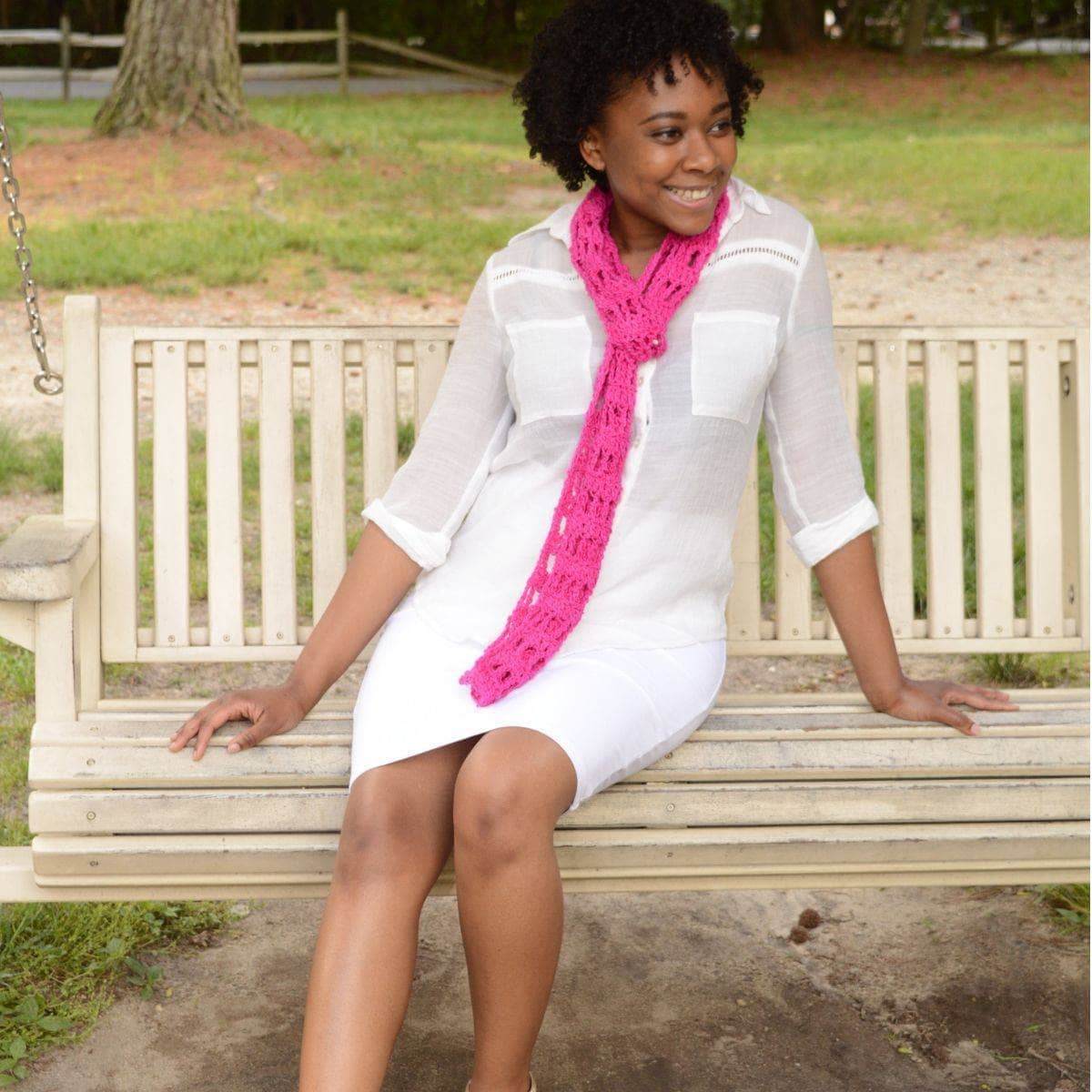 Darn Good Yarn Darn Good Yarn Fashion Skinny Scarf Crochet Kit — main product shot