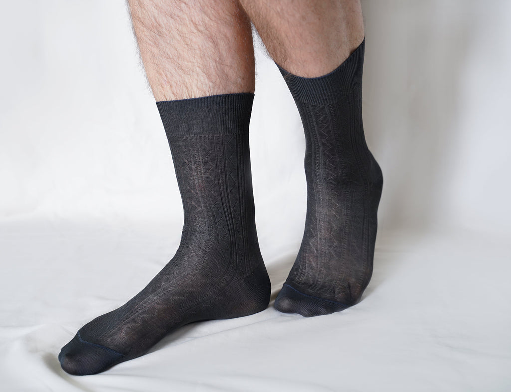 tittimitti tittimitti® 100% Mercerized "Filo di Scozia" Cotton Men's Dress & Trouser Socks. 3-Pack. Made in Italy — in-use ph