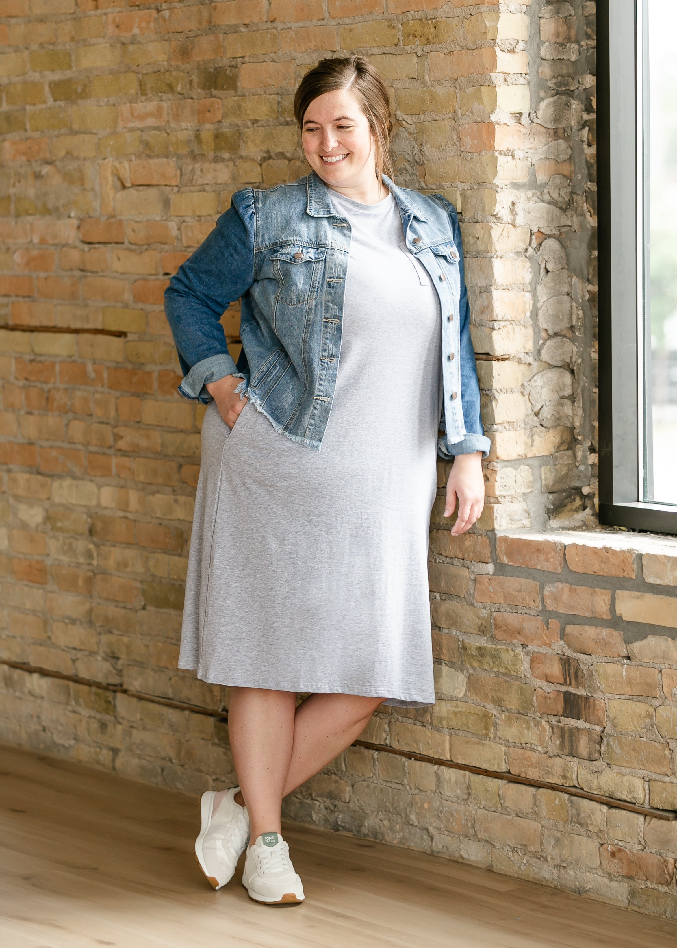 Inherit Co. Finley T-shirt Midi Dress — alternative angle