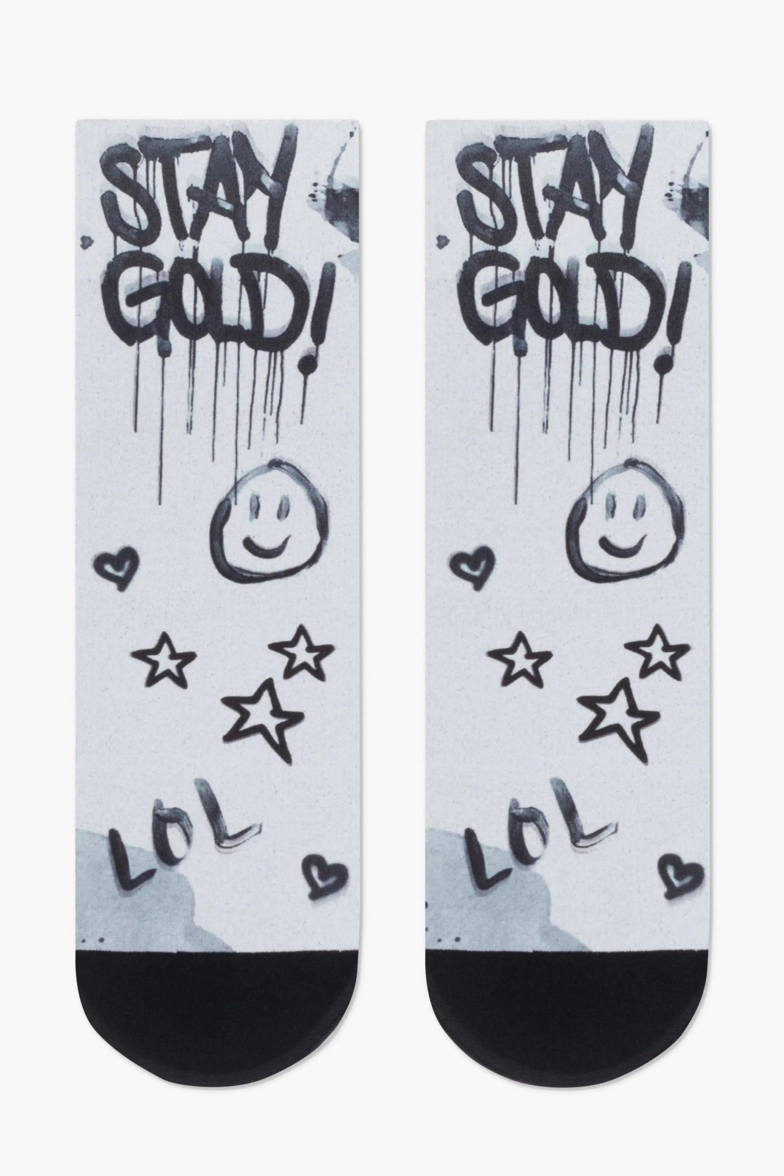 TheRanok.com Socks Conte Fantasy 906 - "Stay" Pattern — lifestyle context