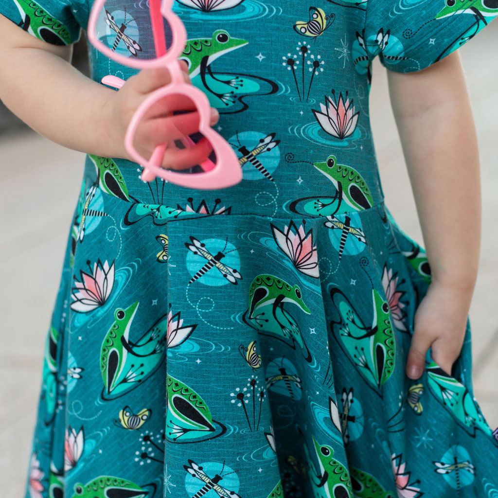 Princess Awesome & Boy Wonder Frogs Super Twirler Dress with Pockets — construction detail