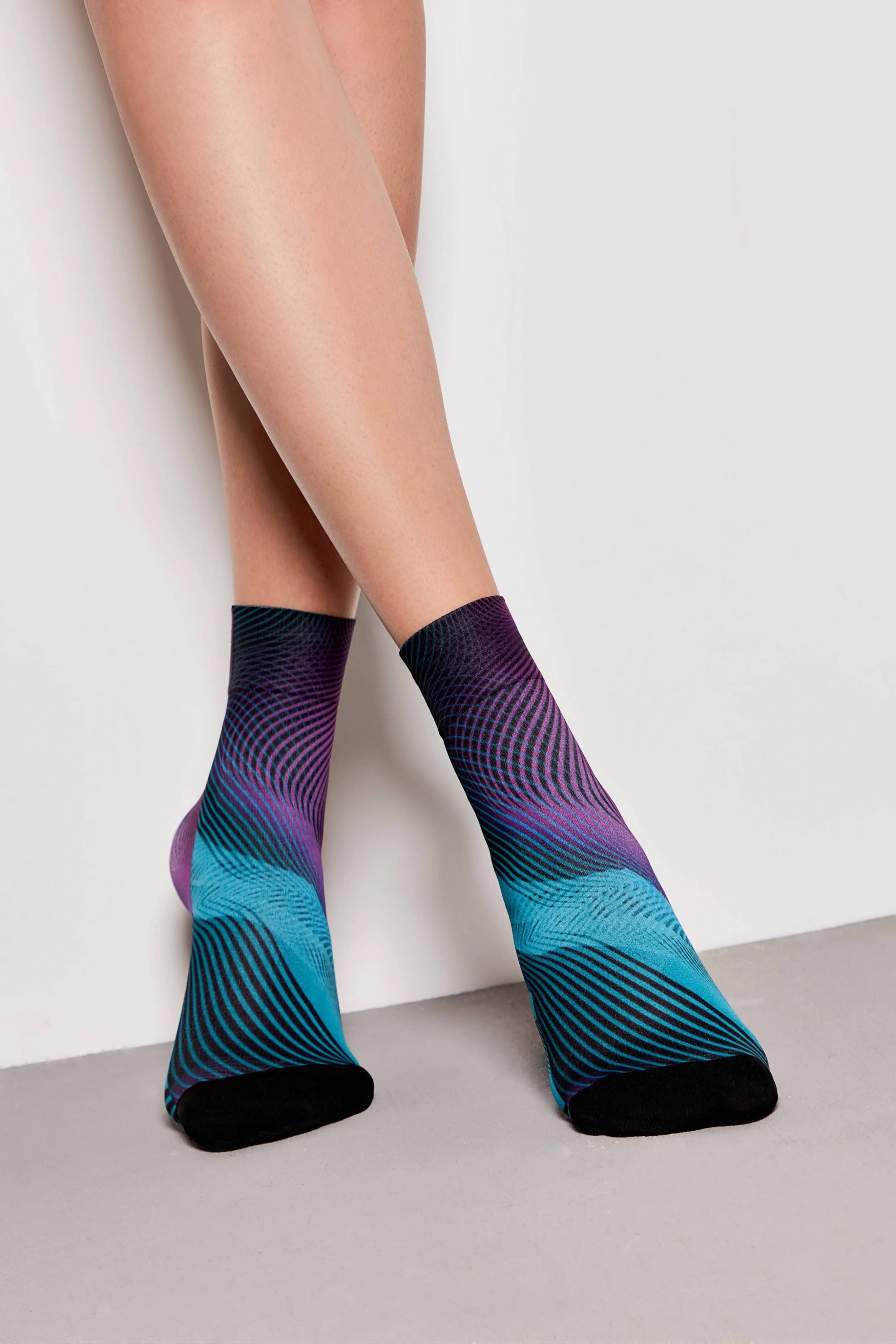 TheRanok.com Socks Conte Fantasy 907 - "Hologram" Pattern — main product shot