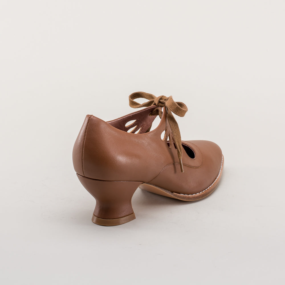 American Duchess Gibson Edwardian Leather Shoes (Tan) — scale reference