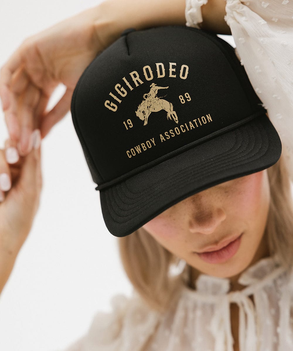 GIGI PIP Gigi Rodeo Trucker Hat — detail close-up