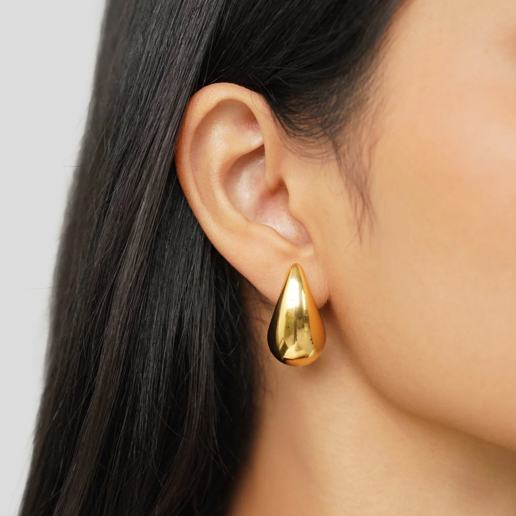 SORI STYLE Elegant Gold Teardrop Earrings — Gold detail