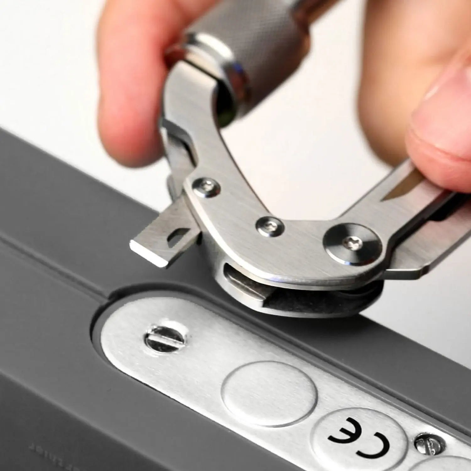GPCA GPCA Carabiner PRO — EDC Multi-Tool Clip — packaging