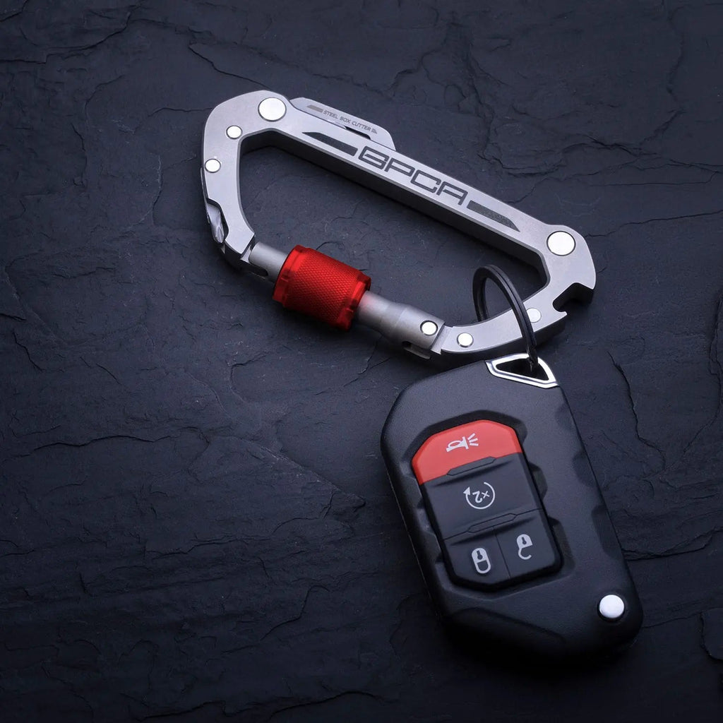 GPCA GPCA Carabiner PRO — EDC Multi-Tool Clip — detail close-up