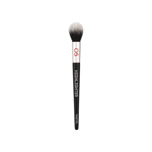 Pastel Profashion Highlighter Brush - Achieve Radiant Illumination with Vegan & Cruelty-Free Makeup Brush