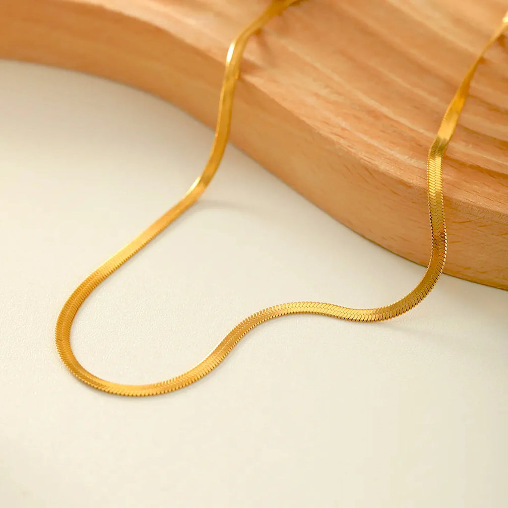 SORI STYLE Herringbone Snake Chain Necklace - Flat Statement Choker Jewelry — lifestyle context
