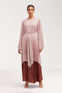 Hayfa Satin Pleated Skirt Clothing Veiled 