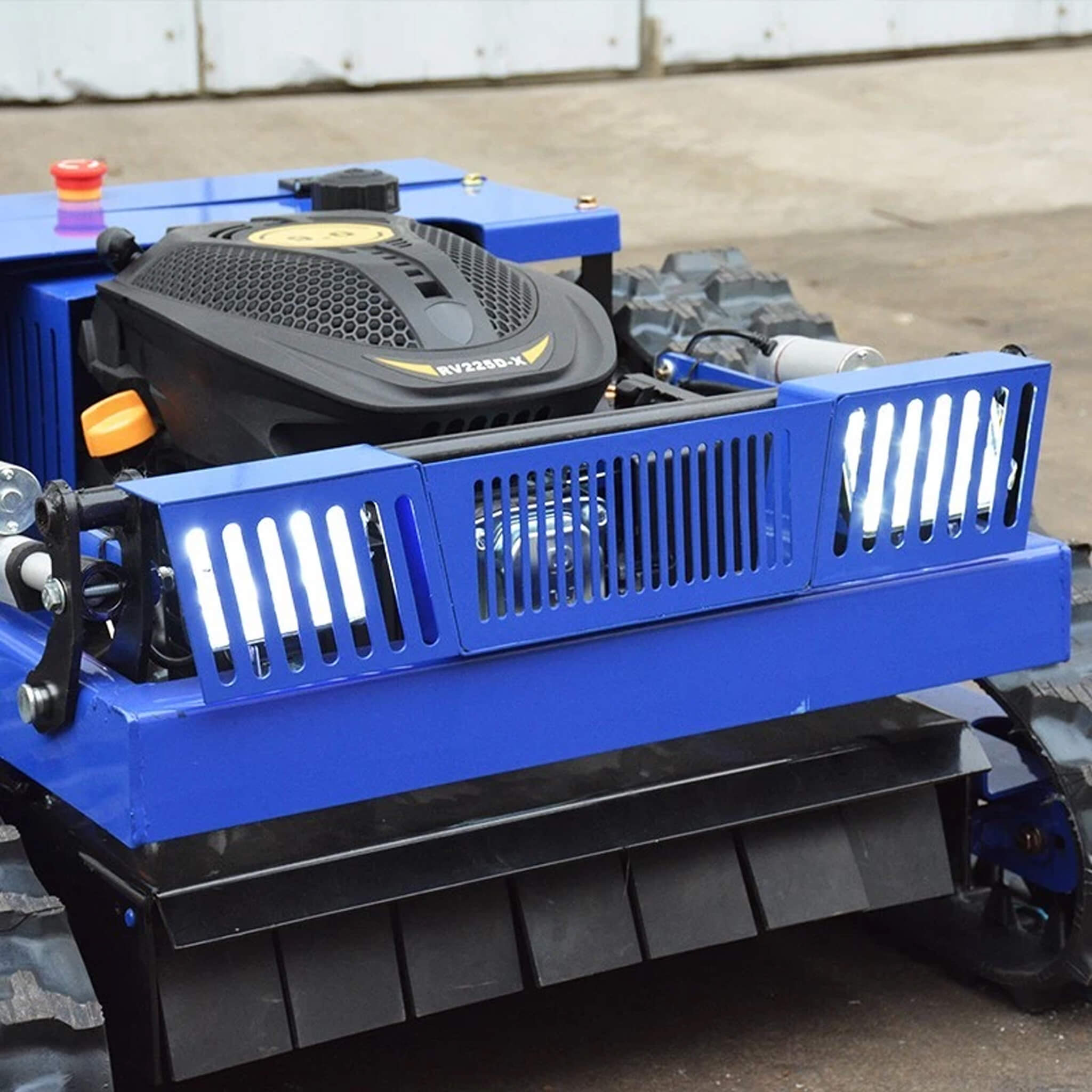 Heavy-Duty 7HP Commercial Remote-Controlled Tracked Gasoline Lawn Mower (SAK94270) – SAKSBY WHOLESALE, view 23
