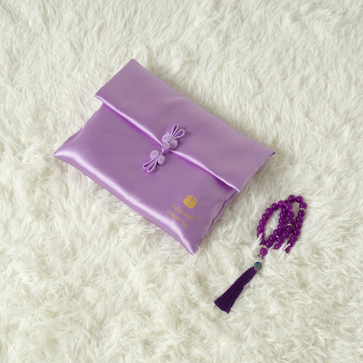 Mariam's Collection High-End Eco-Friendly New Luxury Prayer Mat and Tasbeeh Set(MR067) — fabric or material detail