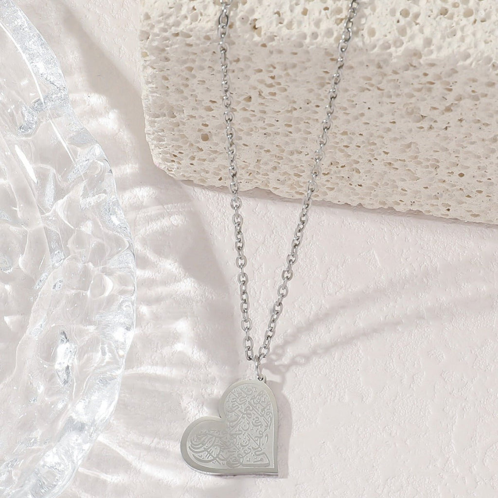 Mariam's Collection High-End Engraved Love Titanium Steel Necklace (MAC232)（WITH GIFT BOX） — construction detail