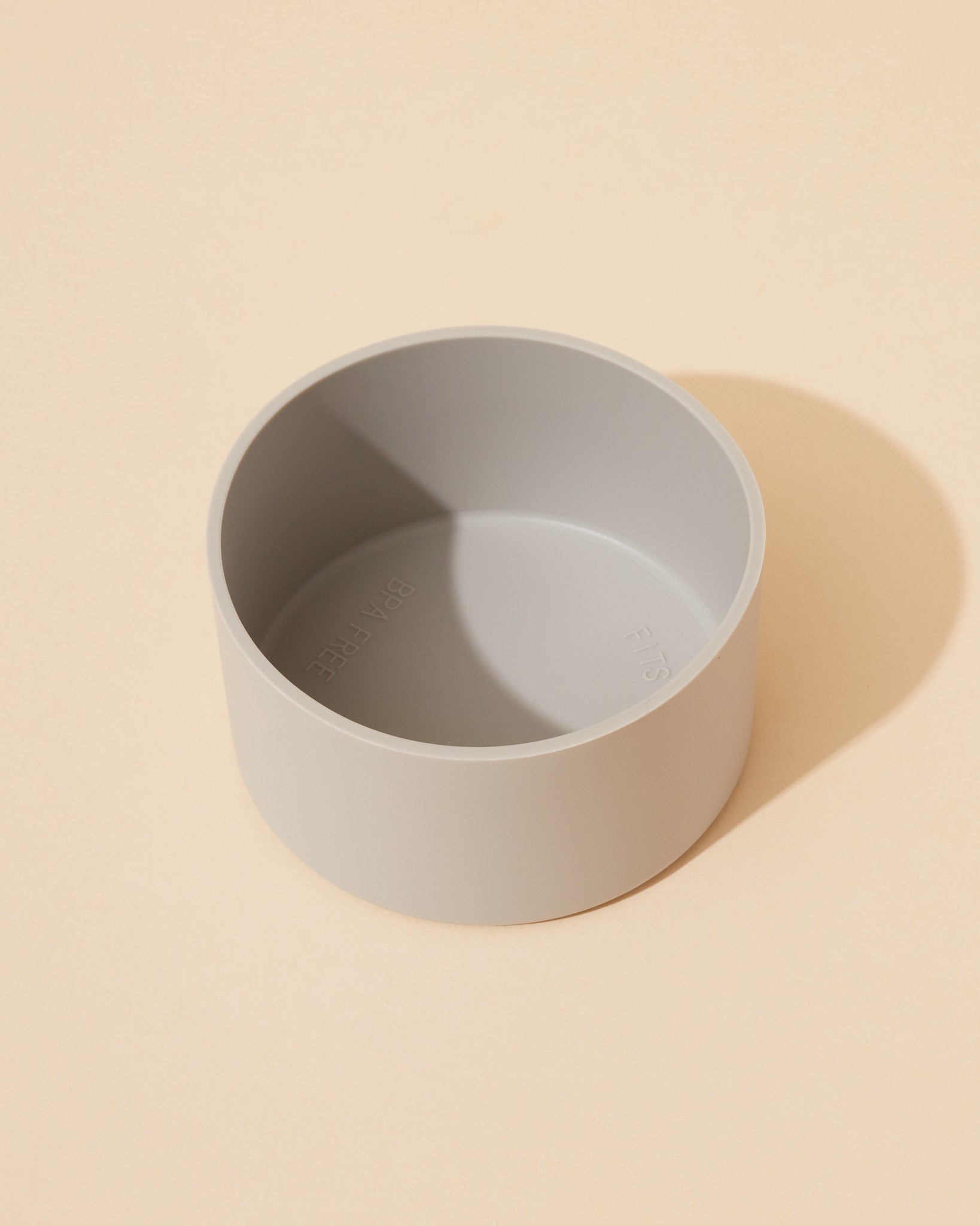 gray silicone bottle sleeve – makesy®