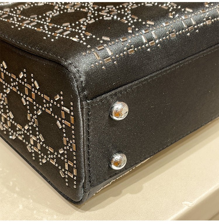Mariam's Collection Hot diamond heavy industry high-end satin Princess Diana bag（MAC220） — side view