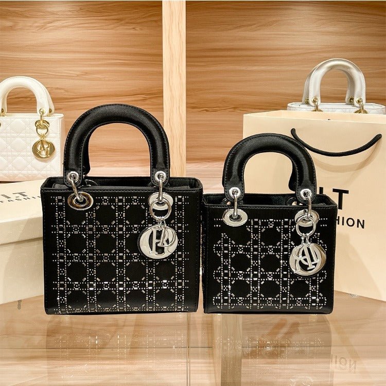 Mariam's Collection Hot diamond heavy industry high-end satin Princess Diana bag（MAC220） — construction detail