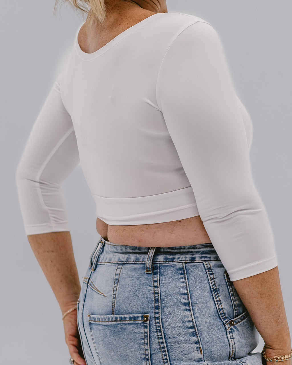 HALFTEE Layering Fashions Elegant 3/4 Sleeve Halftee — detail shot 9